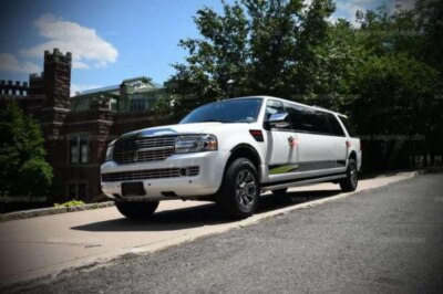Bergen Limo offers Lincoln Navigator-White to Rent in NJ and NY