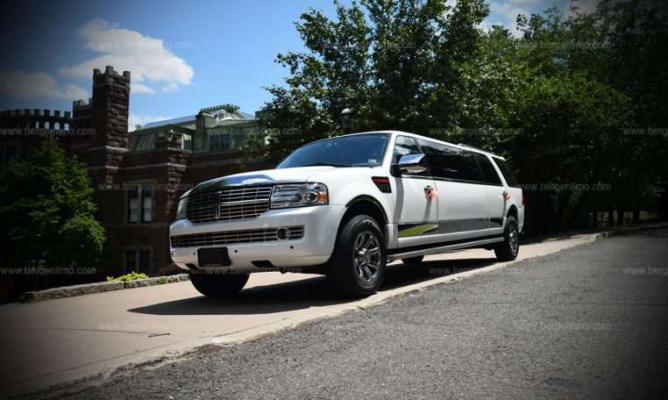 Bergen Limo offers Lincoln Navigator-White to Rent in NJ and NY